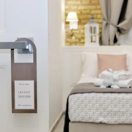 Roman Holiday Suites Maison d'hôtes