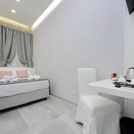 Roman Holiday Suites Maison d'hôtes 4*