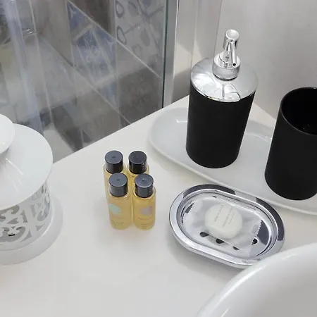 Roman Holiday Suites