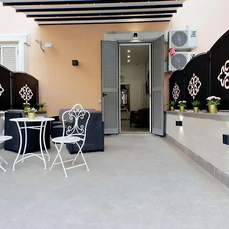 Roman Holiday Suites 罗马