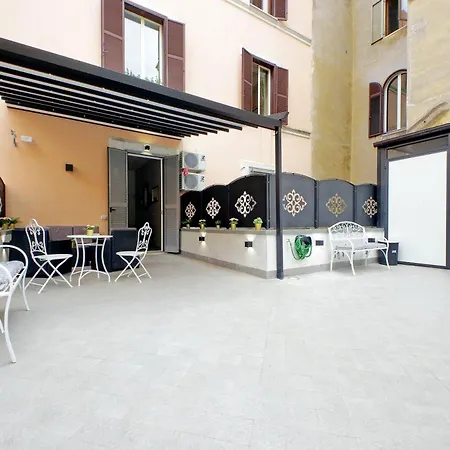 Roman Holiday Suites 4* Rom