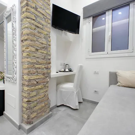 Roman Holiday Suites Rom