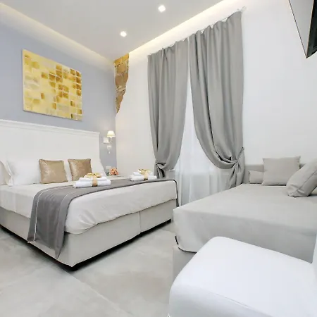 Roman Holiday Suites