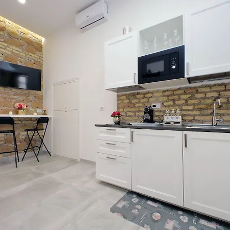 Roman Holiday Suites Rom