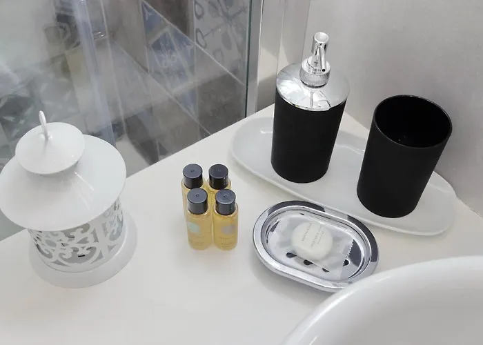 Roman Holiday Suites